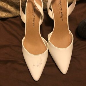 Women’s white heeled shoes